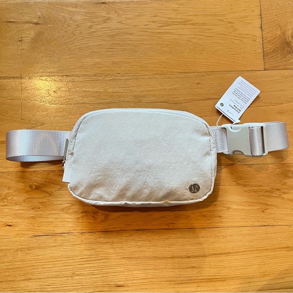 lululemon athletica Bags Rare White Opal Everywhere Belt Bag L